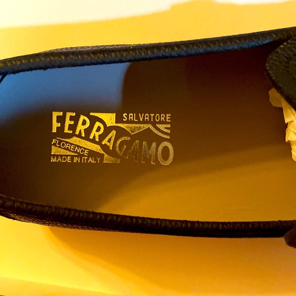 Brand new never used loafers with dust bag & Box made in Italy - Picture 2 of 7